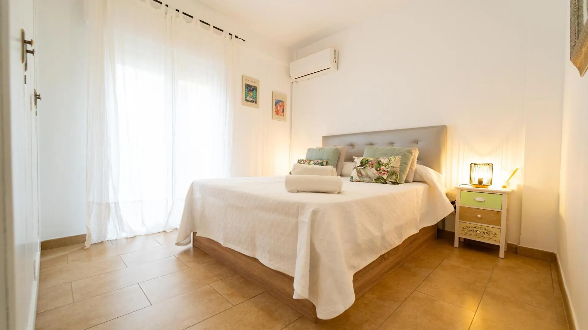 Dean Lopez Luxury Apartment Seville Spain