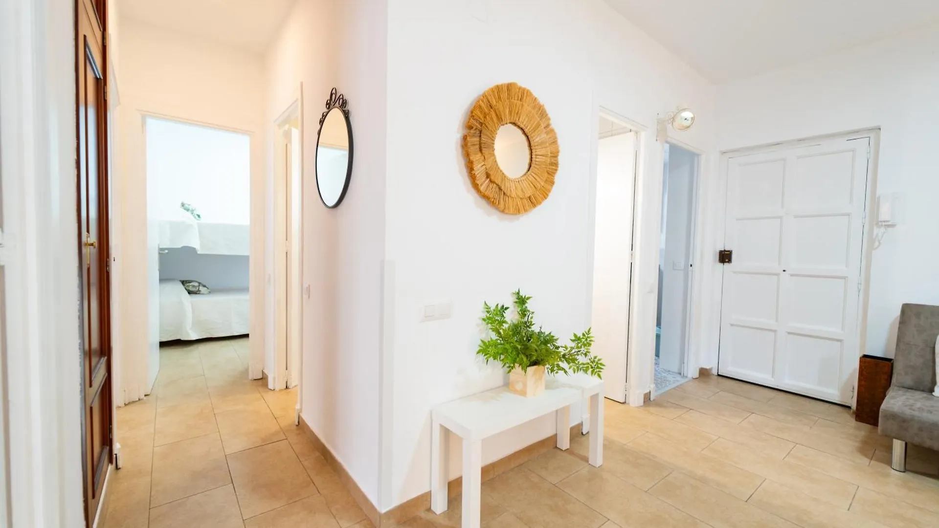 Dean Lopez Luxury Apartment Seville