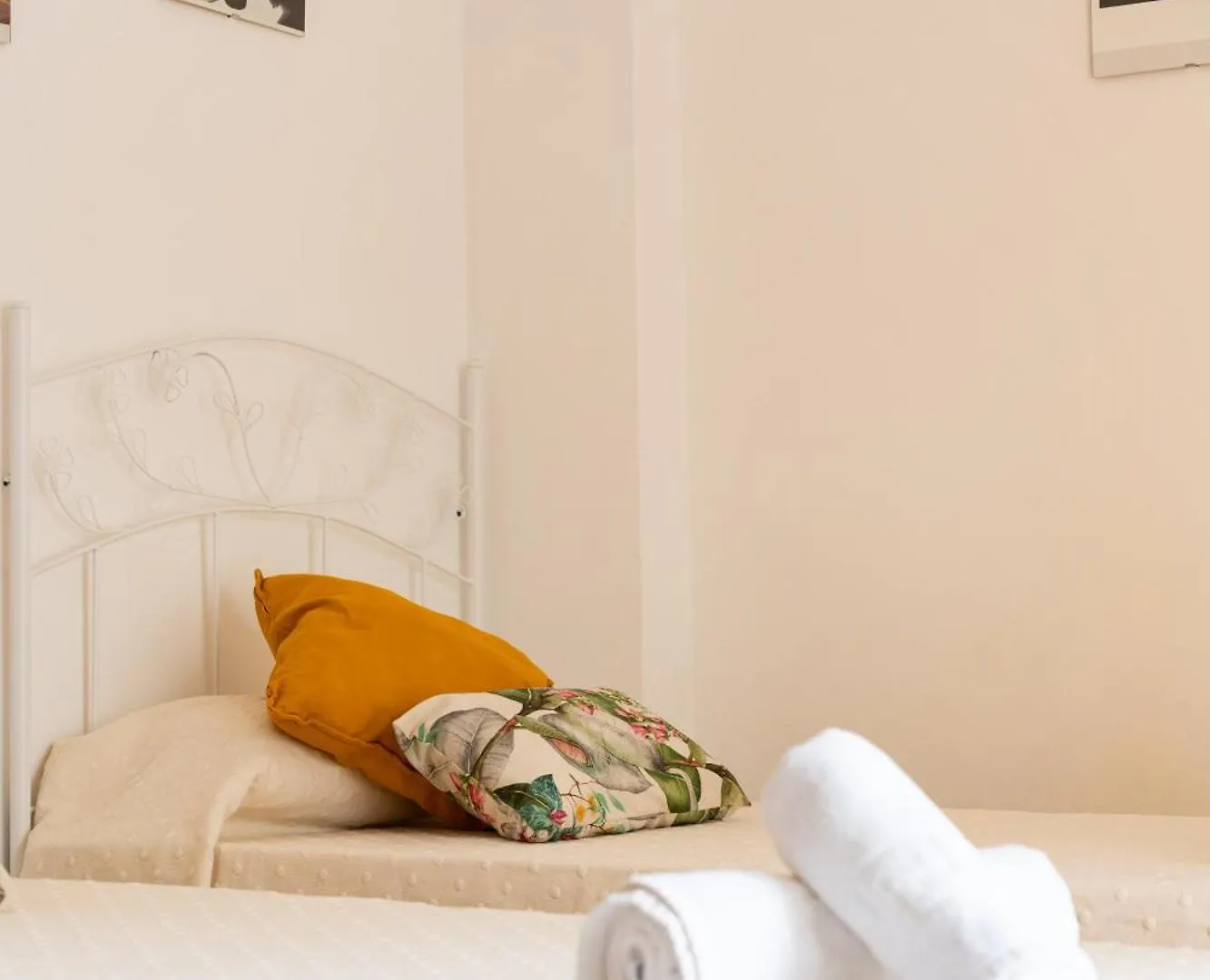 Dean Lopez Luxury Apartment Seville Spain